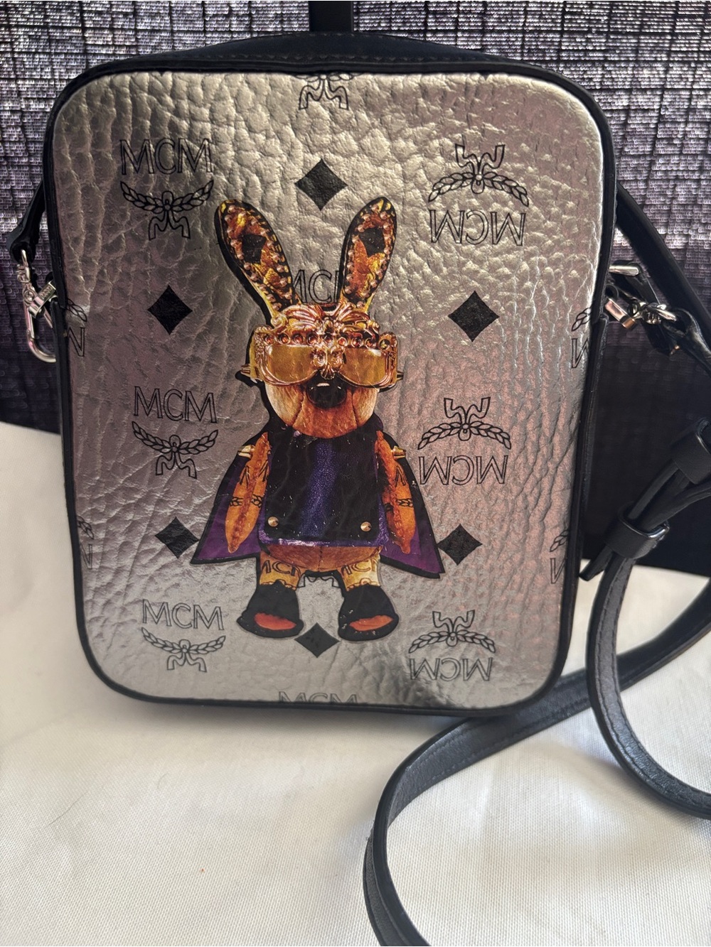 Mcm limited year of the bunny crossbody - Picture 3 of 17